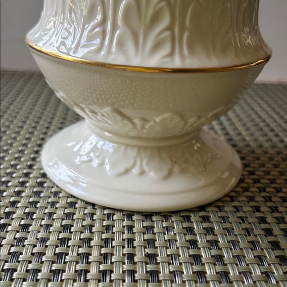 **LAST CHANCE **NWT! VINTAGE LENOX Autumn Leaf Vase - Picture 3 of 5